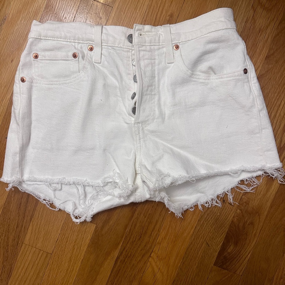 Levi High waisted 501 shorts white denim size 27